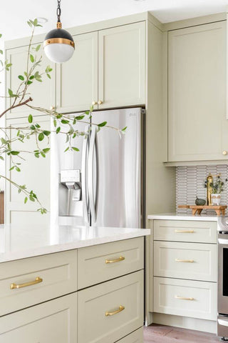 Cabinet Colors That Are Taking Over This Season