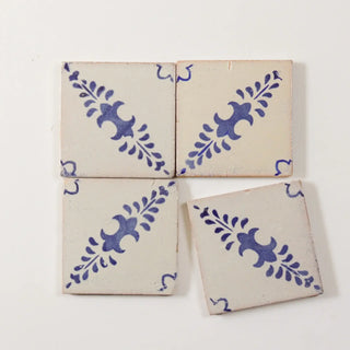 Hoja Azul 4"x4" by Tilesofezra