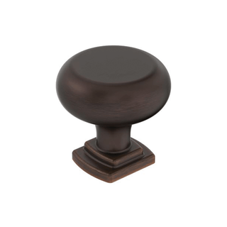 Surpass 1-1/4in Diameter Knob