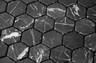 Nero St. Gabriel Hexagon Tumbled