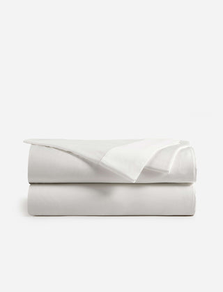 Natural Premium Bamboo Sheet Set featuring silky-soft, breathable sheets and pillowcases made from sustainable bamboo.