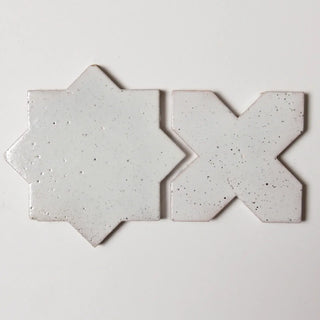 Estrela Nieve Punto 4"x4" Star & Cross Tile by Tilesofezra
